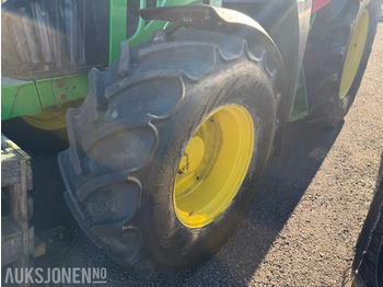 Maquinaria agrícola JOHN DEERE 6100