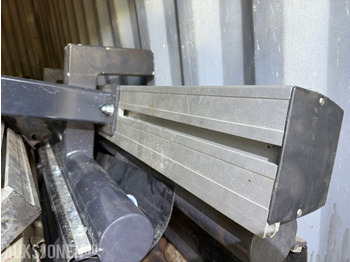 Camión Parti ca. 15 stk underkjøringshinder- noen ubrukte: foto 3