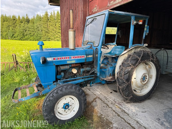 Tractor FORD