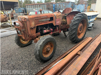 Tractor McCORMICK