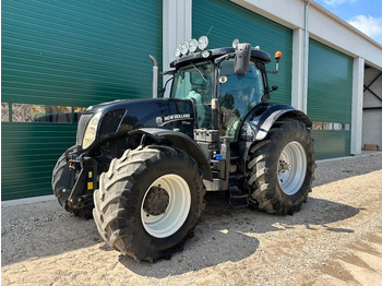 Tractor NEW HOLLAND T7