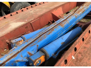 Grua de remolque autos Platforma transport masini cu troliu , rampe extensibile carlig: foto 5 Grua de remolque autos Platforma transport masini cu troliu , rampe extensibile carlig: foto 5