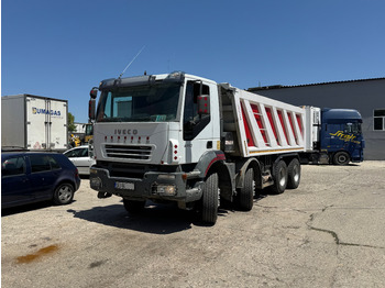 Camión IVECO EuroTrakker
