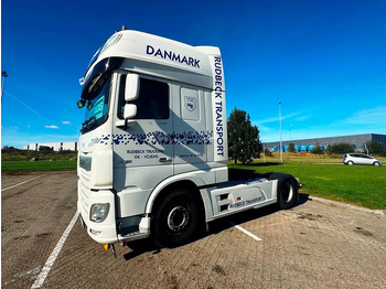 Cabeza tractora DAF XF 530 god tractor unit: foto 4