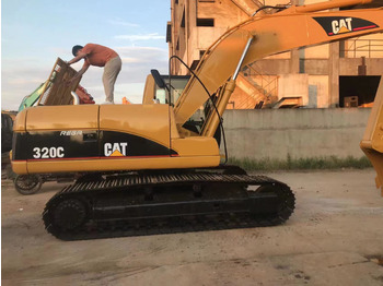 Excavadora de cadenas CATERPILLAR 320C