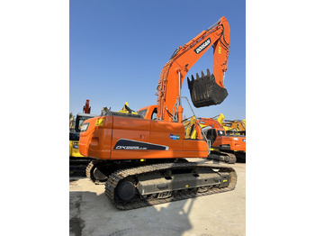 Excavadora de cadenas DOOSAN DX225LC