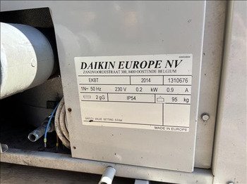 Maquinaria de alimentación Daikin EWAQ040BAWHBH Water chiller: foto 5 Maquinaria de alimentación Daikin EWAQ040BAWHBH Water chiller: foto 5