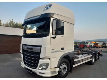 Camión chasis DAF XF 106 450