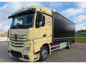 Camión lona MERCEDES-BENZ Actros 1846