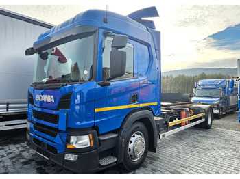 Camión chasis SCANIA P 360