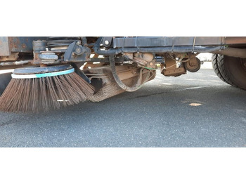 Barredora vial Mercedes-Benz 1824 Axor 1-Hand: foto 4 Barredora vial Mercedes-Benz 1824 Axor 1-Hand: foto 4