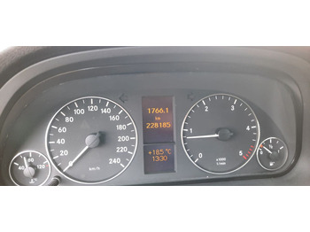 Coche Mercedes-Benz A-Klasse 180 A 180 CDI AVANTGARDE: foto 3