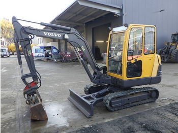 Miniexcavadora VOLVO EC35