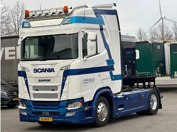 Cabeza tractora SCANIA S 500