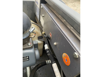 Compresor de aire Atlas Copco XAS38, Baujahr 2023 Kompressor 7 Bar: foto 4 Compresor de aire Atlas Copco XAS38, Baujahr 2023 Kompressor 7 Bar: foto 4