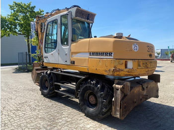 Excavadora de ruedas LIEBHERR A 316