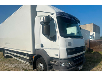 Camión caja cerrada DAF LF 55.220 FURGONE 8 MT.: foto 2