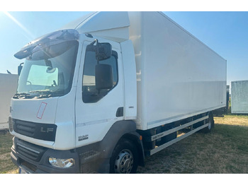 Camión caja cerrada DAF LF 55 220