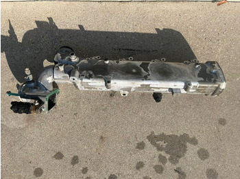 Silenciador/ Sistema de escape LIEBHERR