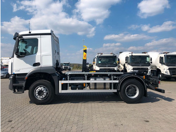 Camión multibasculante nuevo Mercedes-Benz AROCS 2136 Abrollkipper HYVA HKS-12-37-S: foto 4
