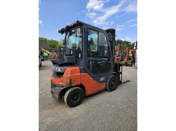 Carretilla elevadora diésel Toyota 8 FD 20: foto 4