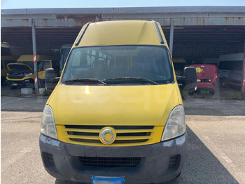 Autobús escolar Iveco Daily: foto 2