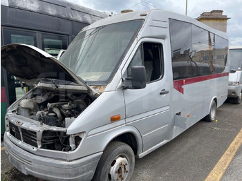 Leasing de  N. 2 Mercedes-Benz 414T N. 2 Mercedes-Benz 414T: foto 3