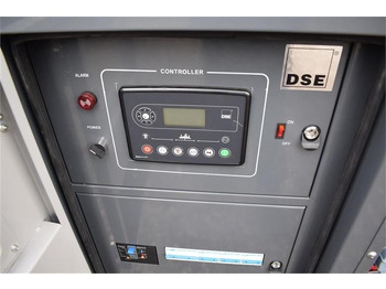 Generador industriale Cummins 55 KvA: foto 5