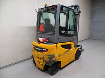 Carretilla elevadora eléctrica Jungheinrich EFG 425K: foto 4