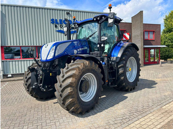 Tractor NEW HOLLAND T7