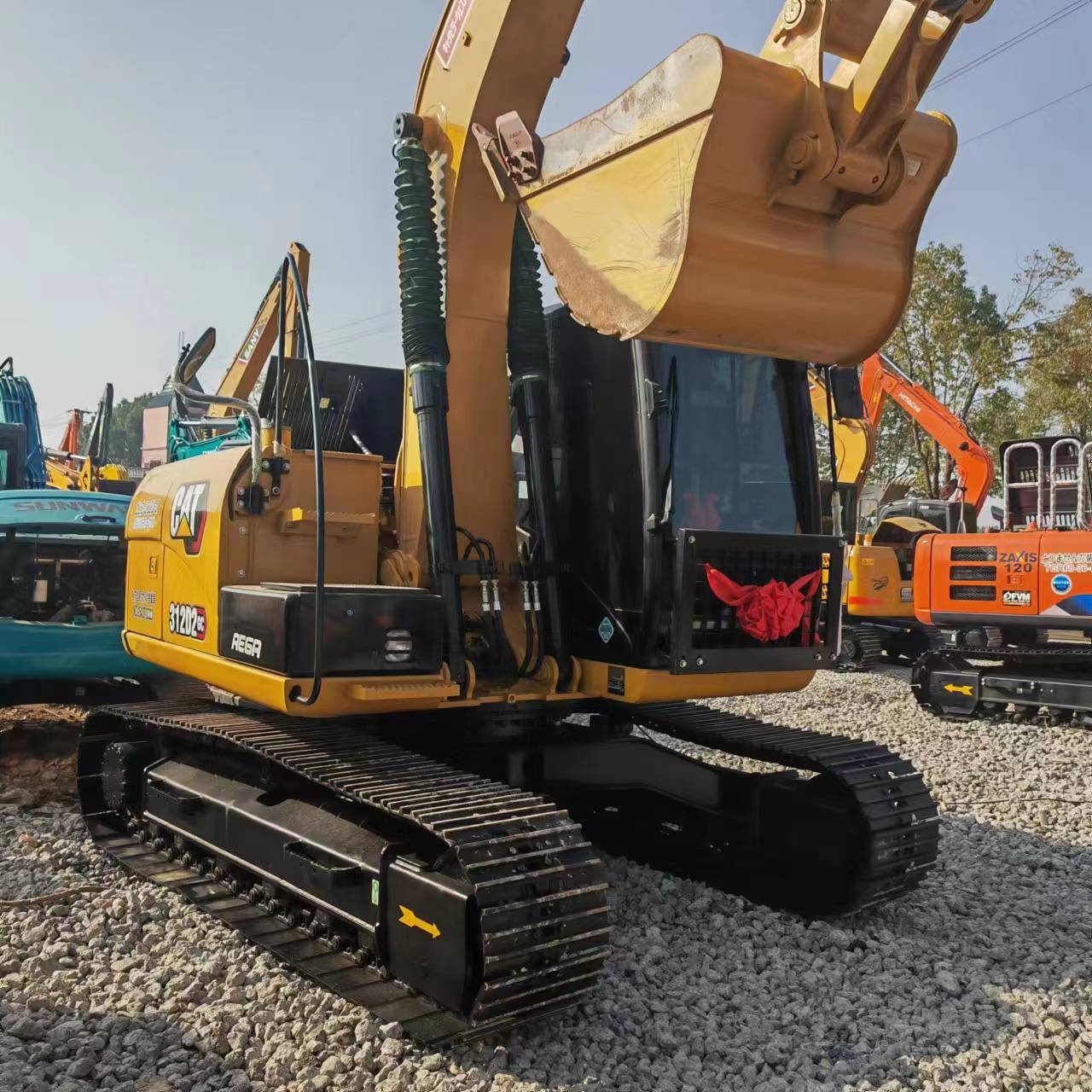 Excavadora de cadenas CATERPILLAR 312D2: foto 2