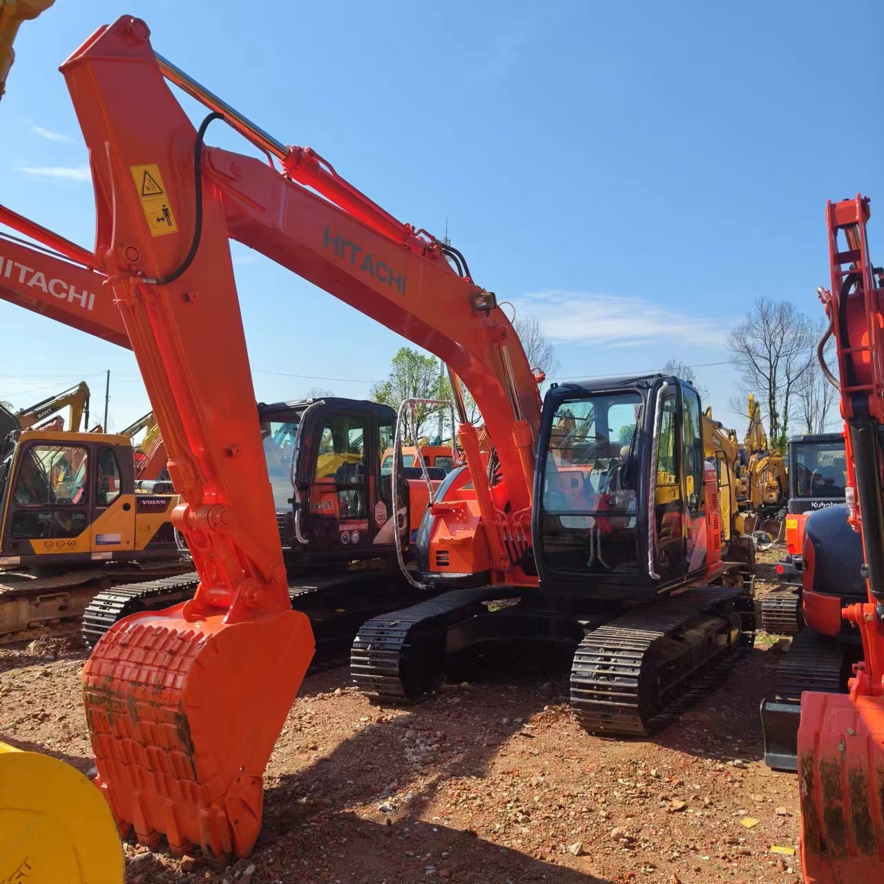 Excavadora de cadenas HITACHI ZX135