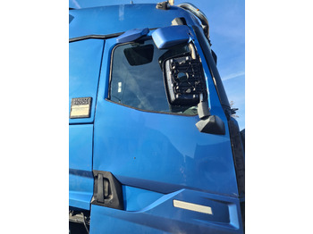 Puerta y piezas RENAULT