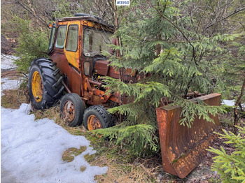 Tractor MASSEY FERGUSON 1000 series