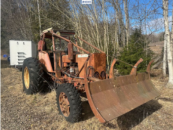 Tractor BELARUS