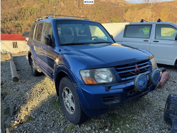 Coche 2000 Mitsubishi Pajero GLX with 7 seats: foto 3