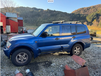 Coche 2000 Mitsubishi Pajero GLX with 7 seats: foto 2