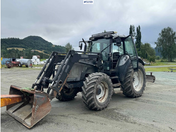 Tractor VALTRA M120