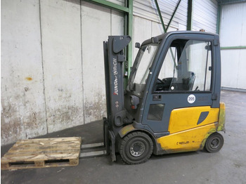 Carretilla elevadora eléctrica JUNGHEINRICH EFG 425