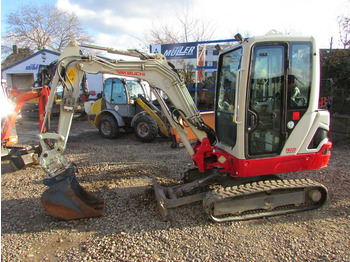 Miniexcavadora TAKEUCHI