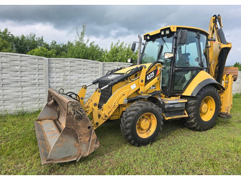 Retroexcavadora CATERPILLAR