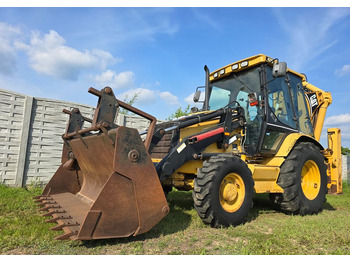 Retroexcavadora CATERPILLAR