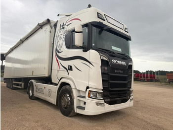 Cabeza tractora SCANIA S 580