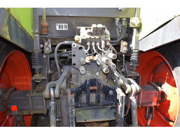 Tractor CLAAS Ares 617 ATZ: foto 4