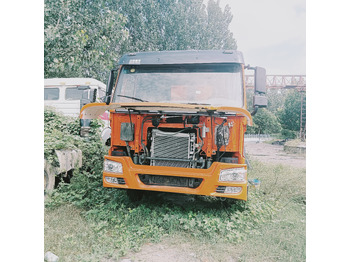 Camión volquete SINOTRUK HOWO: foto 2