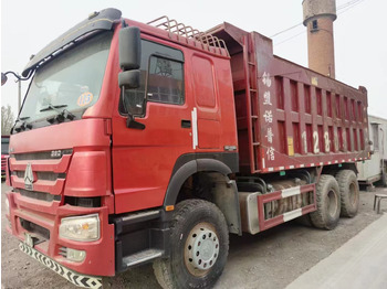 Camión volquete SINOTRUK HOWO