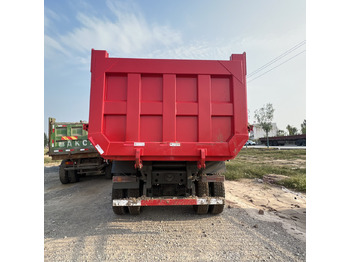 Leasing de SINOTRUK HOWO SINOTRUK HOWO: foto 3