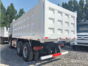 Camión volquete SINOTRUK HOWO