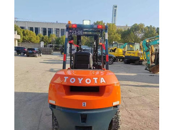 Carretilla elevadora diésel Toyota FD50: foto 5