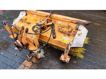 Barredora cucharón KUBOTA